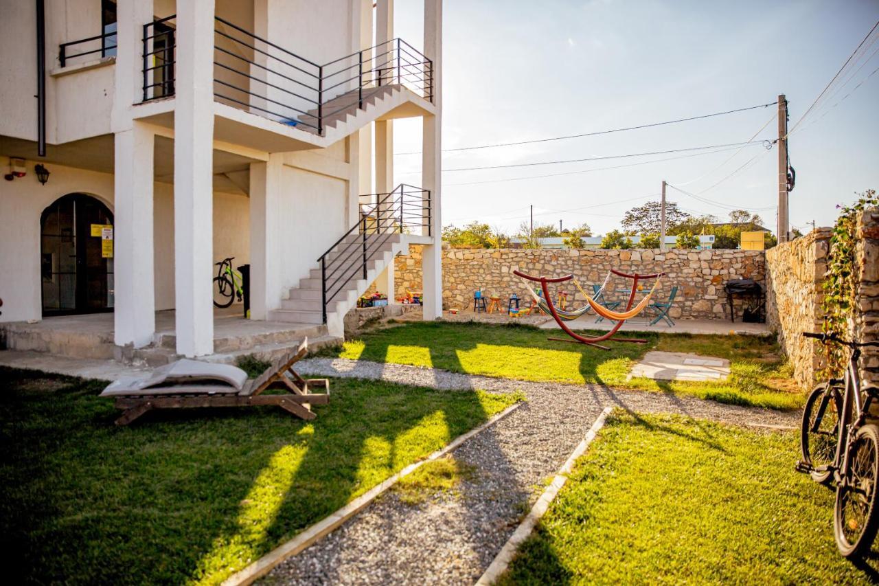 Happy In Vama Veche Hotel Exterior photo